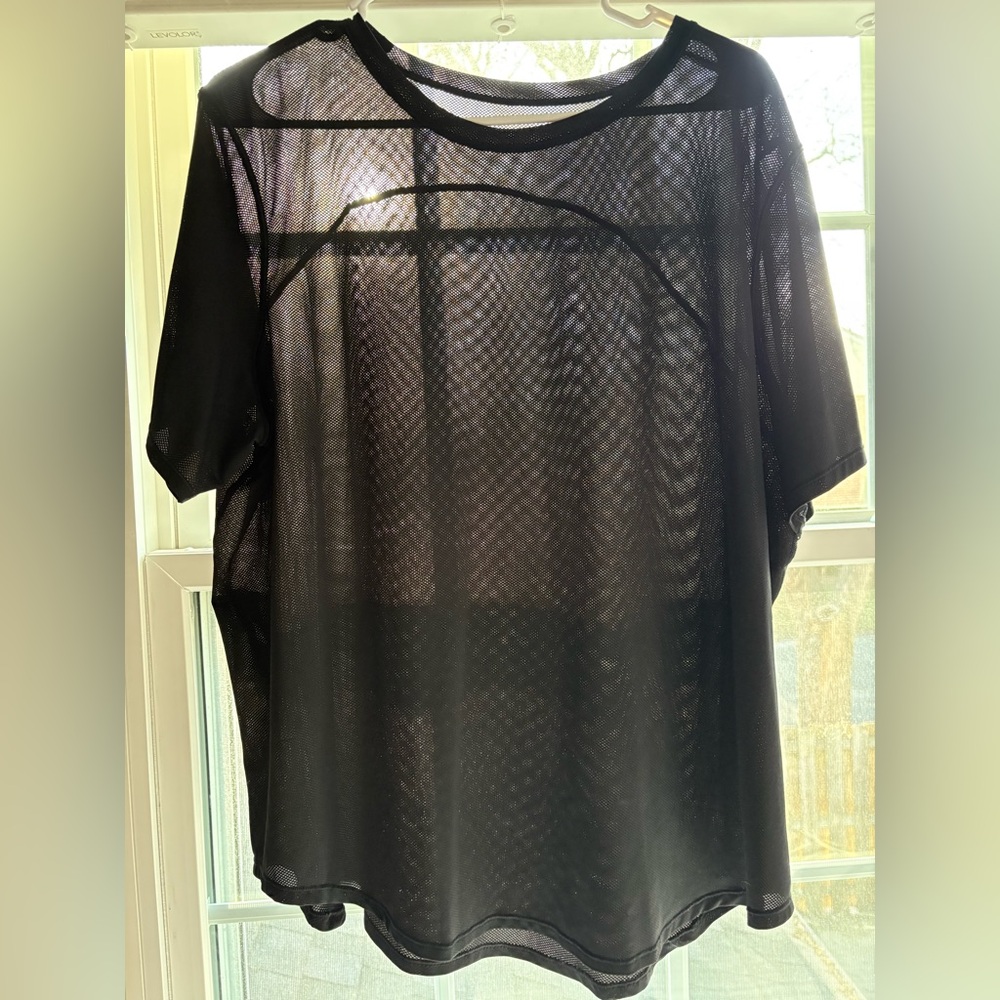 Lululemon mesh t-shirt